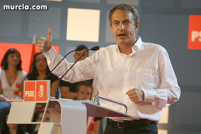 El presidente del Gobierno de la Nación, José Luís Rodríguez Zapatero, en una foto de archivo / Murcia.com