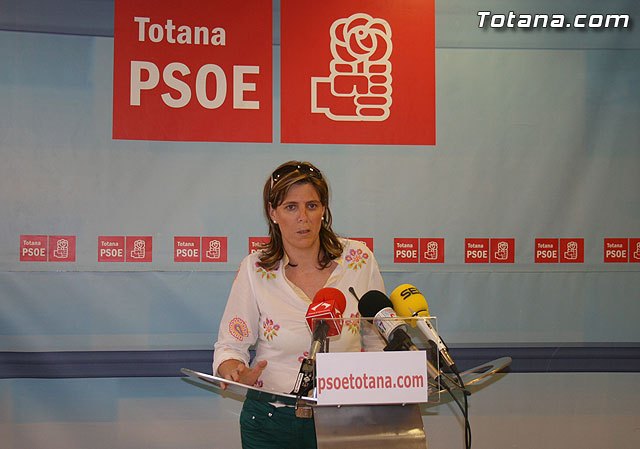 La Secretaria de Organización de la Ejecutiva Socialista, Mª Dolores Redondo, en una foto de archivo / Totana.com