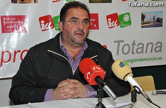 El concejal de IU en Totana, Juan José Cánovas, en una foto de archivo / Totana.com