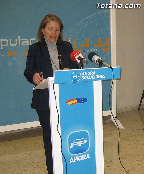 La coordinadora de la campaña electoral del PP en Totana, Isabelle Nau, en una foto de archivo / Totana.com