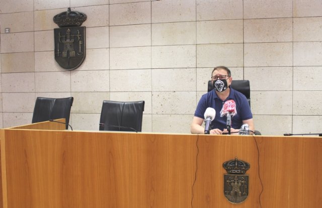 El concejal de Educación explica las medidas municipales adoptadas este verano para permitir la apertura de los centros educativos este lunes con motivo del comienzo del curso 2020-21