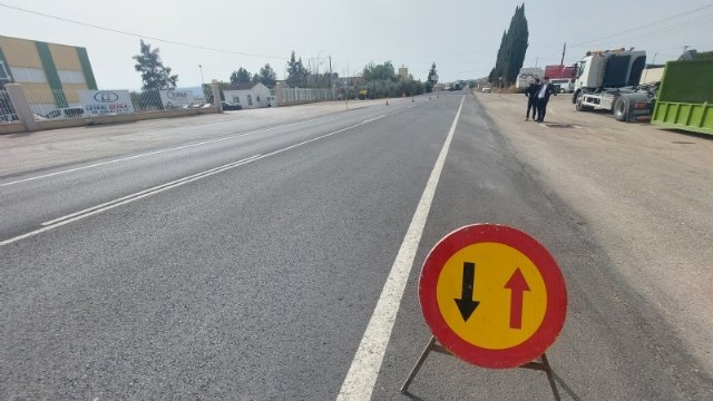 Licitan los trabajos del repintado de la señalización horizontal de la N-340A, la avenida de Lorca, calle General Aznar y avenida General Páramo