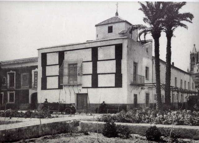 Otro edificio tristemente desaparecido y de los mas interesantes de Totana. La Encomienda