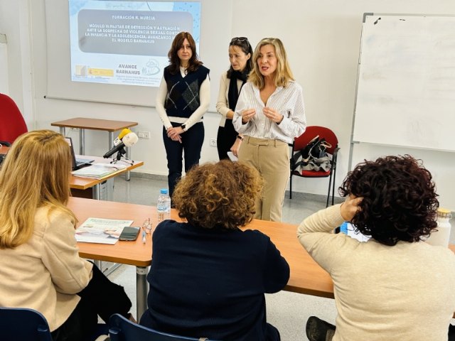 Profesionales de Totana participan en unas Jornadas sobre Detección y Actuación de la Violencia Sexual contra la Infancia y la Adolescencia