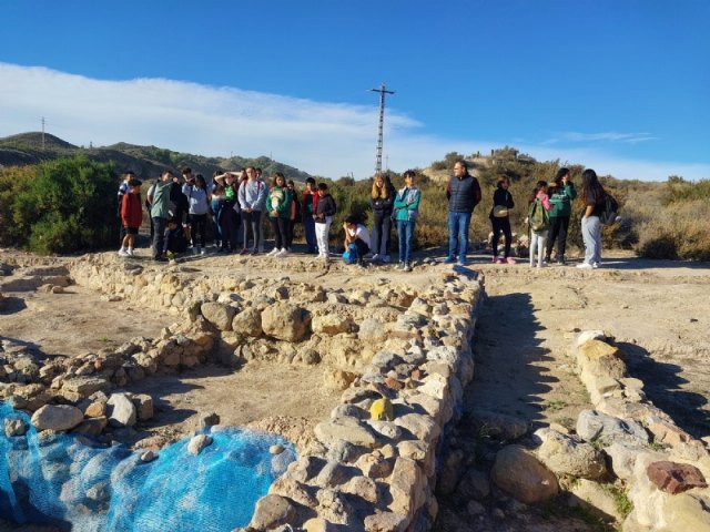 Continúan las visitas y talleres al yacimiento arqueológico de “El Villar de las Cabezuelas”